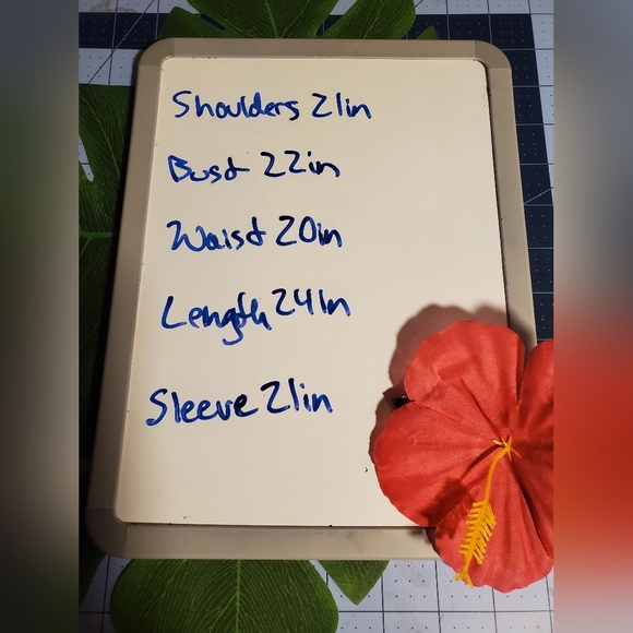 Peanuts Santa Sweatshirt - Picture 8 of 8